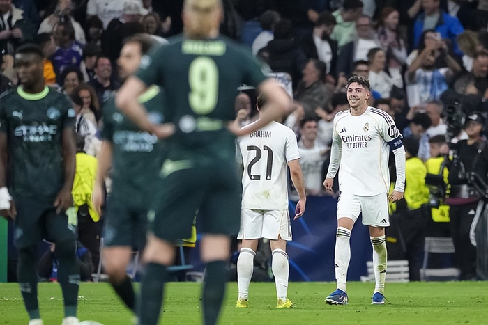 乐鱼体育官方平台-英超6队欧冠遭重创！1/8决赛首回合0胜 3队濒临出局 8强或剩独苗|客场|曼城|切尔西|热刺|利物浦_新浪体育_新浪新闻